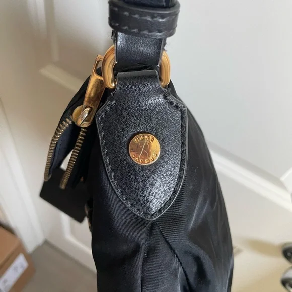 Marc Jacobs Black Crossbody Bag with Gold Hardware - Picture 8 of 12